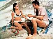 Bondgirl Nummer 4 ist Claudine Auger in "Feuerball". Bondgirl Nummer 4 ist Claudine Auger in "Feuerball".