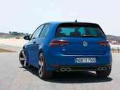 VW Golf R mit 300 PS - erste Fotos von der stärksten Version des VW Golf VW Golf R mit 300 PS - erste Fotos von der stärksten Version des VW Golf