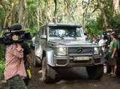 Das Mercedes-Benz GLE 450 AMG Coupé hat sein Filmdebüt in Jurassic World. Das Mercedes-Benz GLE 450 AMG Coupé hat sein Filmdebüt in Jurassic World.