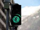 Ampelmännchen in Innsbruck sind besonders sportlich. Ampelmännchen in Innsbruck sind besonders sportlich.