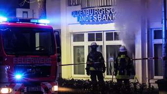 Nachbarn Alarmieren Nach Lautem Knall In Oldenburger Bank Die