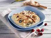 Mit einem cleanen Frühstück gesund in den Tag starten: Dafür eignen sich Overnight Oats. Das sind über Nacht in Milch oder Pflanzenmilch eingeweichte Getreideflocken. Mit einem cleanen Frühstück gesund in den Tag starten: Dafür eignen sich Overnight Oats. Das sind über Nacht in Milch oder Pflanzenmilch eingeweichte Getreideflocken.