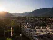 Die Sonne geht über Ascona am Lago Maggiore auf. Hier wird sich die deutsche Nationalmannschaft auf die EM 2016 vorbereiten. Die Sonne geht über Ascona am Lago Maggiore auf. Hier wird sich die deutsche Nationalmannschaft auf die EM 2016 vorbereiten.