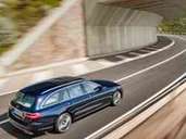 Erste Fotos vom neuen Mercedes E-Klasse T-Modell. Erste Fotos vom neuen Mercedes E-Klasse T-Modell.