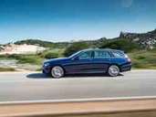 Erste Fotos vom neuen Mercedes E-Klasse T-Modell. Erste Fotos vom neuen Mercedes E-Klasse T-Modell.
