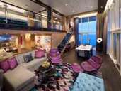 Warum nicht mal die Royal Loft Suite: 141 Quadratmeter Wohnfläche auf zwei Ebenen stehen hier zur Verfügung. Foto: Royal Caribbean International Warum nicht mal die Royal Loft Suite: 141 Quadratmeter Wohnfläche auf zwei Ebenen stehen hier zur Verfügung. Foto: Royal Caribbean International