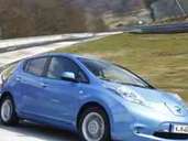 Elektrisches Karussell: Das weltweit mit über 200 000 Stück meistverkaufte E-Auto Nissan Leaf kommt mit einer Ladung bis zu 250 Kilometer weit - das reicht für ein paar Runden auf der Nürburgring Nordschleife (im Bild). Foto: Nissan Elektrisches Karussell: Das weltweit mit über 200 000 Stück meistverkaufte E-Auto Nissan Leaf kommt mit einer Ladung bis zu 250 Kilometer weit - das reicht für ein paar Runden auf der Nürburgring Nordschleife (im Bild). Foto: Nissan