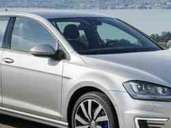Marathonläufer: Mit seiner rein elektrischen Reichweite von 50 Kilometern legt der Plug-in-Hybrid VW Golf GTE etwas mehr als eine offizielle Marathondistanz von 42,195 Kilomtern zurück. Foto: Volkswagen AG Marathonläufer: Mit seiner rein elektrischen Reichweite von 50 Kilometern legt der Plug-in-Hybrid VW Golf GTE etwas mehr als eine offizielle Marathondistanz von 42,195 Kilomtern zurück. Foto: Volkswagen AG