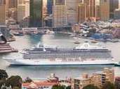 Ein Schiff von Oceania Cruises läuft in Sydney ein - die Stadt ist als Silvester-Metropole besonders beliebt. Foto: Oceania Cruises Ein Schiff von Oceania Cruises läuft in Sydney ein - die Stadt ist als Silvester-Metropole besonders beliebt. Foto: Oceania Cruises