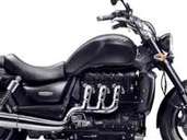 Motorrad mit Muskeln: Großer Hubraum und hohes Drehmoment kennzeichnen Muscle Bikes wie die Triumph Rocket III. Foto: Triumph/dpa-tmn Motorrad mit Muskeln: Großer Hubraum und hohes Drehmoment kennzeichnen Muscle Bikes wie die Triumph Rocket III. Foto: Triumph/dpa-tmn