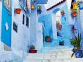 Nach Chefchaouen in Marokko zieht es vor allem Marokko-Besucher, die dem Trubel der großen Städte für ein paar Tage entgehen wollen. Als einige der schönsten, blauen Straßen gelten die Rue Outiwi, die Rue Bin Souaki und die Al Hassan Onsar. Nach Chefchaouen in Marokko zieht es vor allem Marokko-Besucher, die dem Trubel der großen Städte für ein paar Tage entgehen wollen. Als einige der schönsten, blauen Straßen gelten die Rue Outiwi, die Rue Bin Souaki und die Al Hassan Onsar.