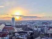 Leipzig: Die Großstadt ist nicht nur einer der am schnellsten wachsenden Großstädte Deutschlands. Sie wird auch "Kunst- und Kulturstadt" genannt und kann auf einer bewegte Geschichte zurückblicken. Leipzig: Die Großstadt ist nicht nur einer der am schnellsten wachsenden Großstädte Deutschlands. Sie wird auch "Kunst- und Kulturstadt" genannt und kann auf einer bewegte Geschichte zurückblicken.
