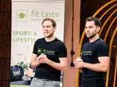 fit taste - Lieferdienst für gesunde Fertiggerichte. Gründer: Konstantin und Benjamin Ladwein. Deal: 300.000 Euro gegen 12,5 Prozent Firmenanteile. Investor: Frank Thelen. fit taste - Lieferdienst für gesunde Fertiggerichte. Gründer: Konstantin und Benjamin Ladwein. Deal: 300.000 Euro gegen 12,5 Prozent Firmenanteile. Investor: Frank Thelen.