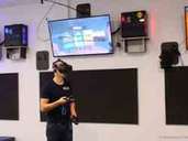 Artur Hammerschmidt testete vor der offiziellen Eröffnung noch die Technik im „Escape Nienburg Virtual Reality“. Artur Hammerschmidt testete vor der offiziellen Eröffnung noch die Technik im „Escape Nienburg Virtual Reality“.