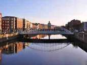 7. Dublin: Noch ein kleines Stück teurer als Ibiza ist Dublin. Hier zahlt man pro Tag rund 328 Euro. 7. Dublin: Noch ein kleines Stück teurer als Ibiza ist Dublin. Hier zahlt man pro Tag rund 328 Euro.