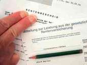 Die Verbraucherzentralen fordern ein neues, staatlich organisiertes Angebot zur privaten Altersvorsorge. Foto: Jens Kalaene Die Verbraucherzentralen fordern ein neues, staatlich organisiertes Angebot zur privaten Altersvorsorge. Foto: Jens Kalaene