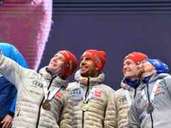 Selfie bei der Siegerehrung: Die deutschen Herren nach dem Gewinn der Bronzemedaille in der Staffel. Selfie bei der Siegerehrung: Die deutschen Herren nach dem Gewinn der Bronzemedaille in der Staffel.