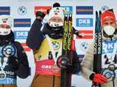 Biathlon in Oberhof: Arnd Peiffer (rechts) holt das erste Podest für Deutschland. Nur Johannes Thingnes Boe (Mitte) und Sturla Holm Laegreid waren schneller. Biathlon in Oberhof: Arnd Peiffer (rechts) holt das erste Podest für Deutschland. Nur Johannes Thingnes Boe (Mitte) und Sturla Holm Laegreid waren schneller.